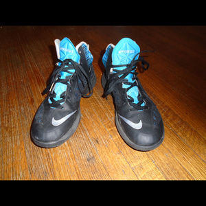Nike Zoom Hyperfuse 2013 Size US 8 Basketball